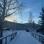 Pen Naer Al Nyaraló Liagardane