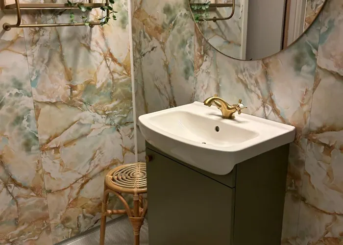 Pen Nær ål * Liagardane